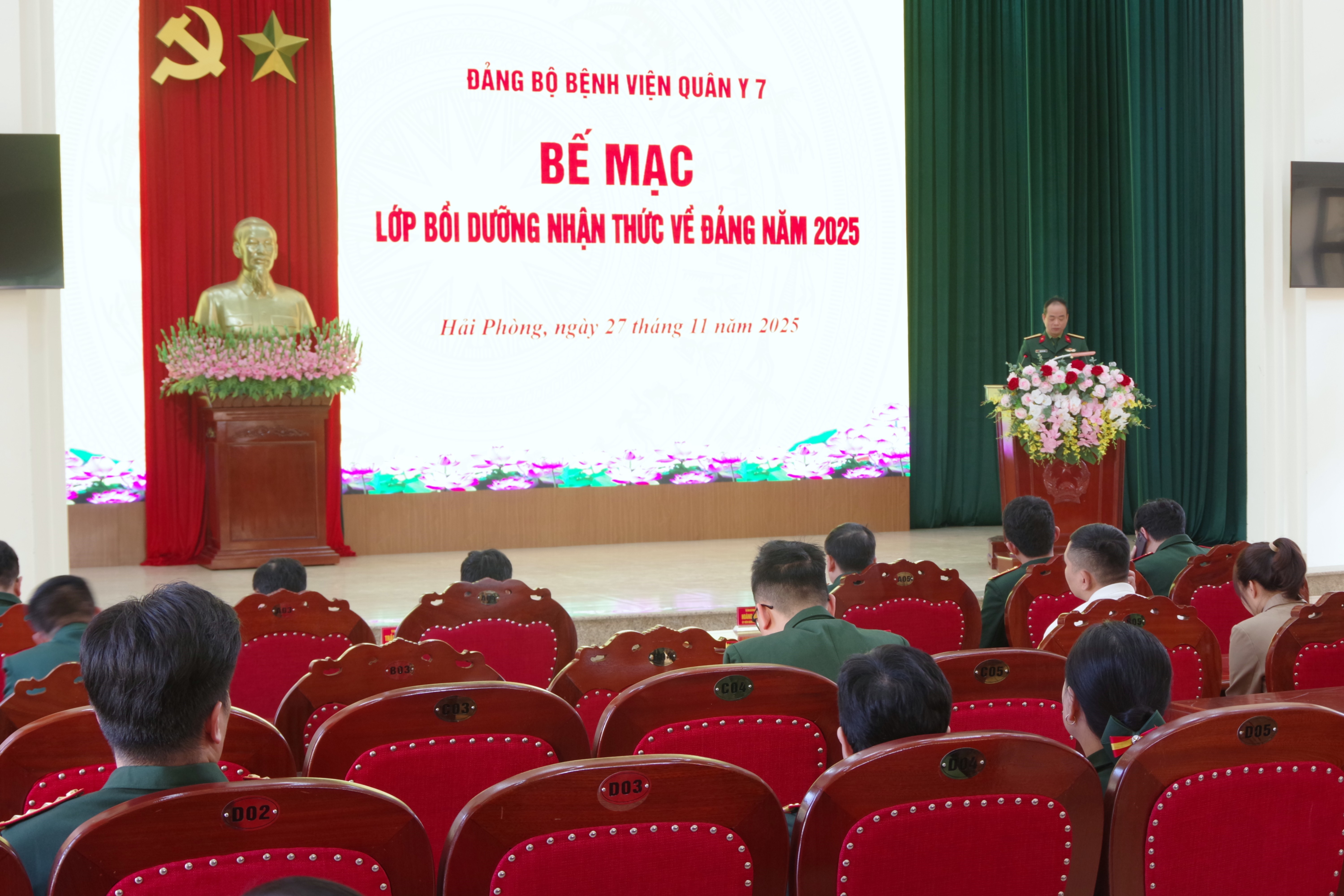 Đảng ủy Bệnh viện Quân y 7 bế mạc lớp bồi dưỡng nhận thức về Đảng năm 2025